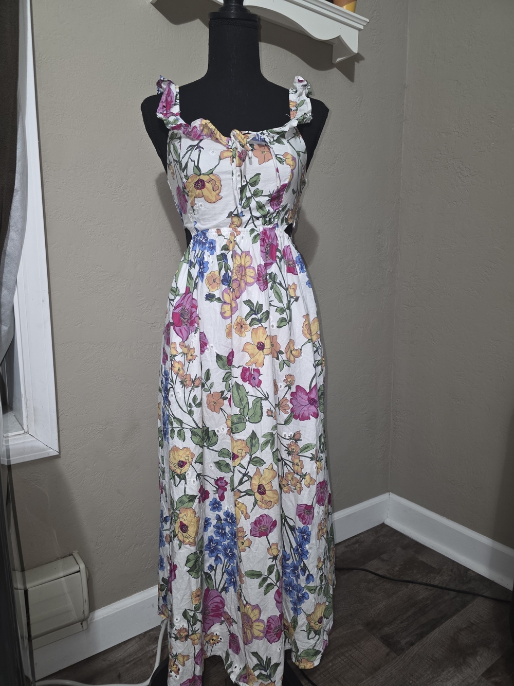 SO Floral Ruffle-Strap Maxi Dress in White
